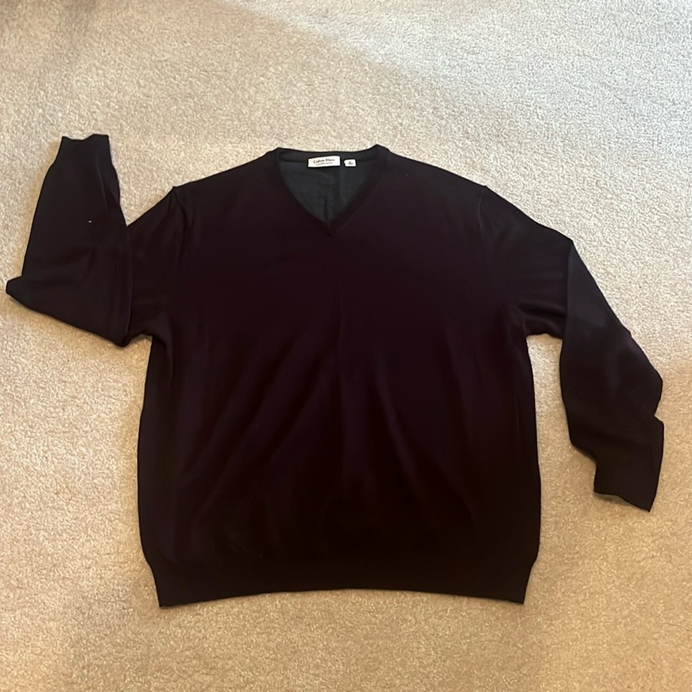 Men’s Calvin Klein V-Neck Sweater
